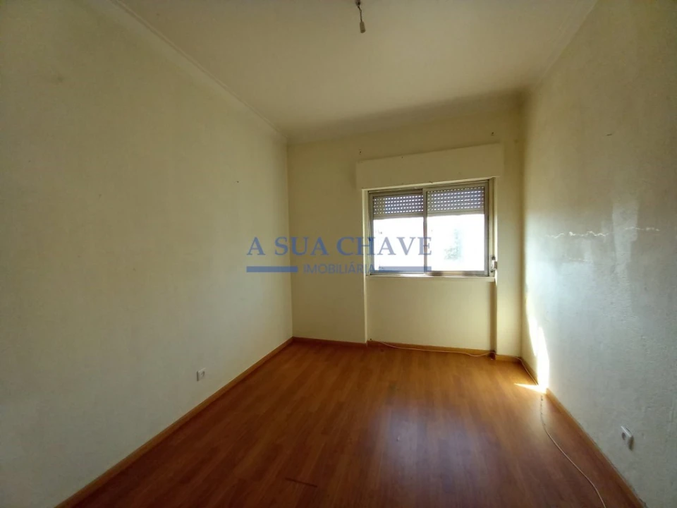 Apartamento T2 para Venda em Corroios Foto 15