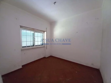 Moradia T3 para Venda em São Francisco