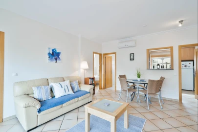 Apartamento T2 para Arrendamento férias em Quarteira