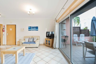 Apartamento T2 para Arrendamento férias em Quarteira