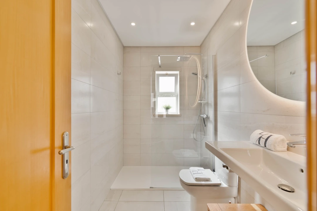 Apartamento T2 para Arrendamento férias em Quarteira Foto 3