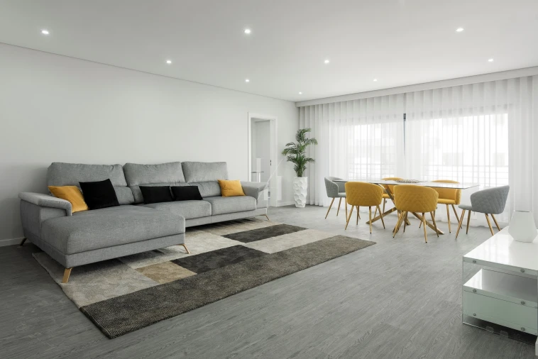Apartamento T4 para Venda em Quelfes