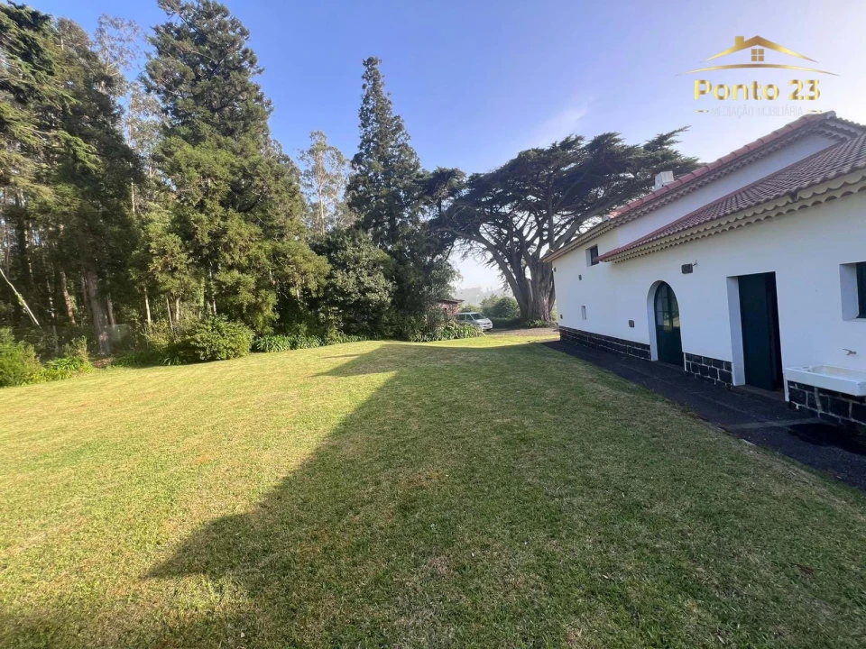 Moradia T6 para Venda em Caniço Foto 1