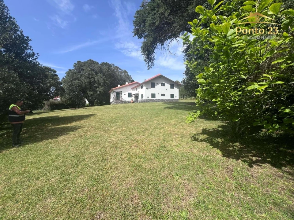 Moradia T6 para Venda em Caniço Foto 4
