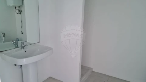 Loja para Venda em Setubal (São Sebastião)