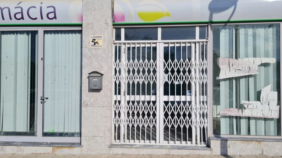 Loja para Venda em Setubal (São Sebastião) Foto 12