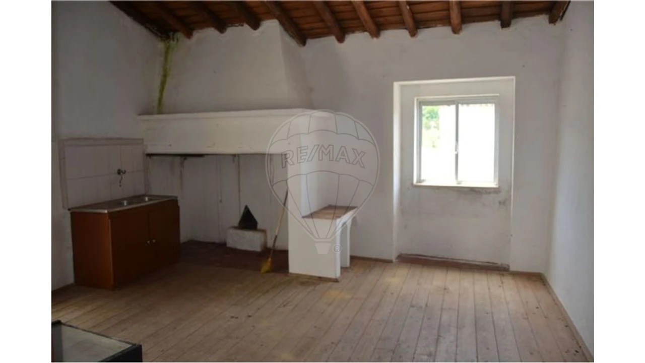 Moradia T8 para Venda em Ribeira de Nisa e Carreiras Foto 8