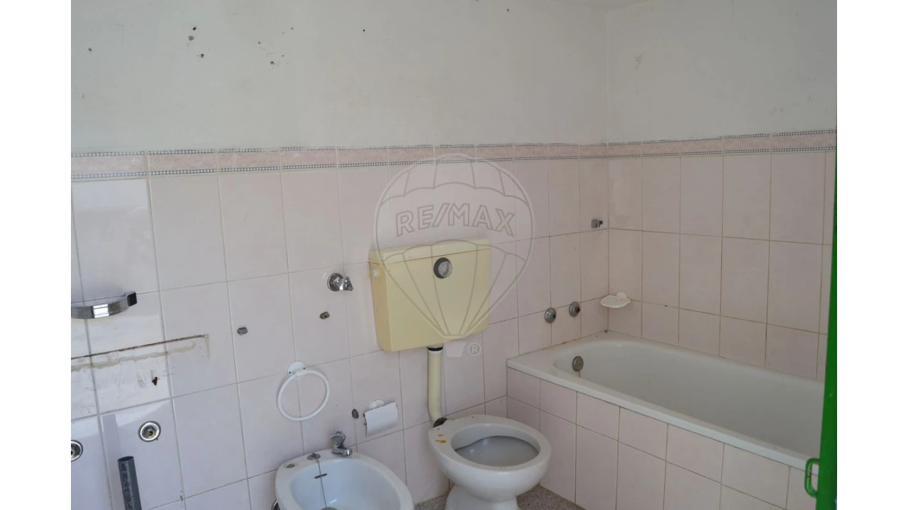 Moradia T5 para Venda em Ribeira de Nisa e Carreiras Foto 14