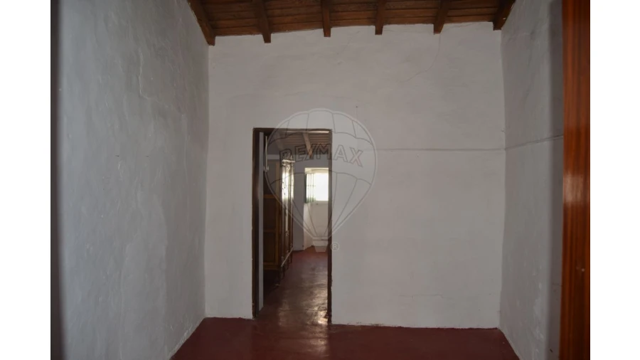 Moradia T5 para Venda em Ribeira de Nisa e Carreiras Foto 13