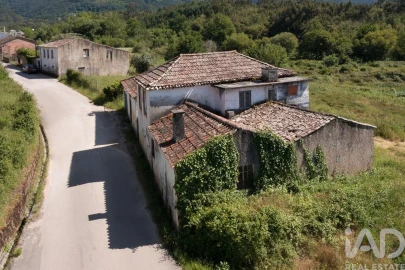 Moradia T2 para Venda em Lousã e Vilarinho