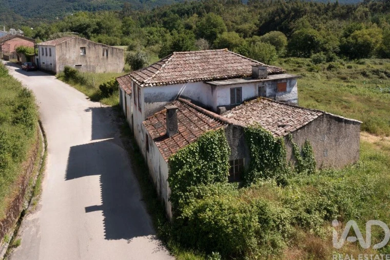 Moradia T2 para Venda em Lousã e Vilarinho Foto 2