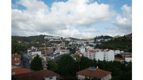 Terreno para Venda em Alenquer (Santo Estêvão e Triana)