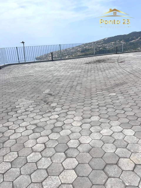 Moradia T3 para Venda em Santa Cruz