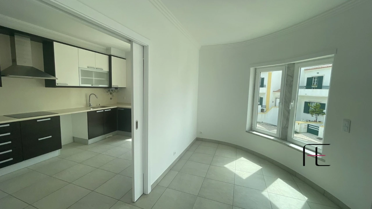 Moradia T4 para Venda em Ericeira Foto 4