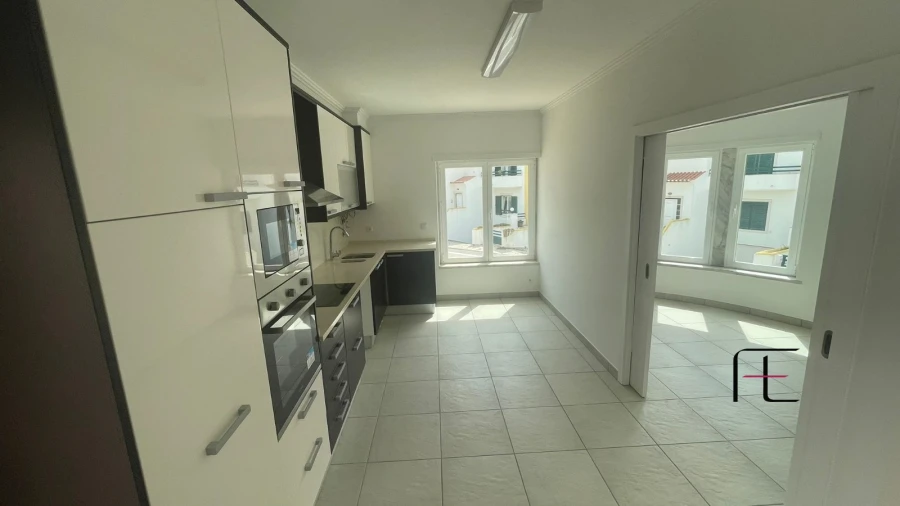 Moradia T4 para Venda em Ericeira Foto 5