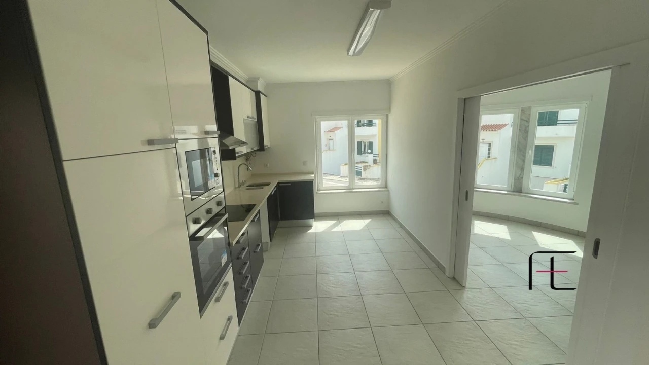 Moradia T4 para Venda em Ericeira Foto 5
