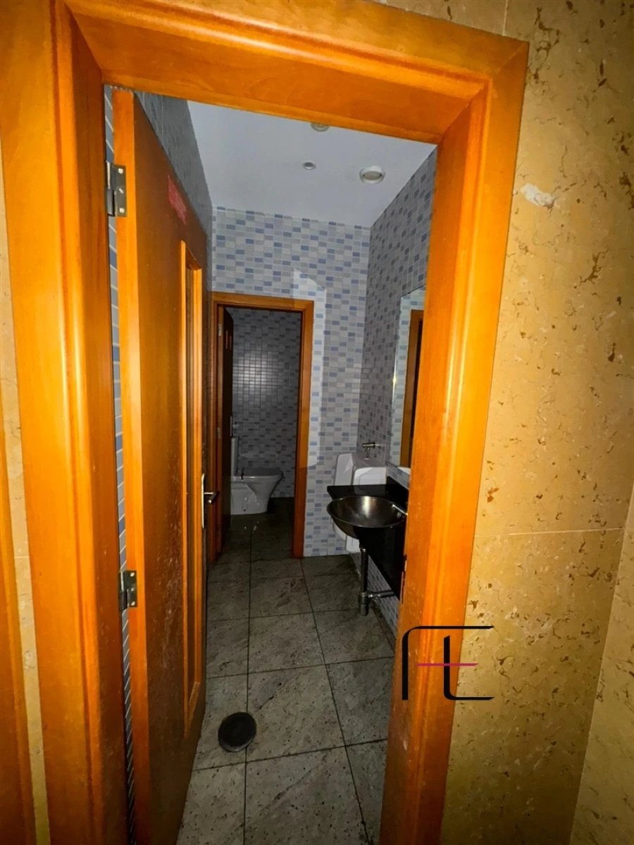 Loja para Venda em Mafamude e Vilar do Paraíso Foto 5