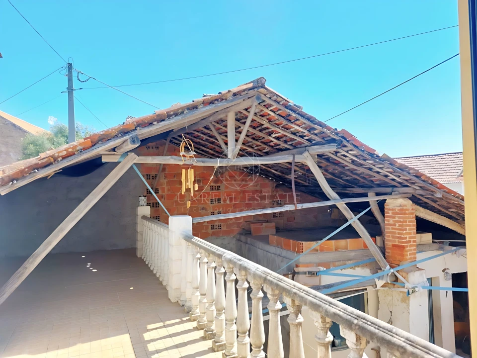 Moradia T4 para Venda em Assentiz Foto 49