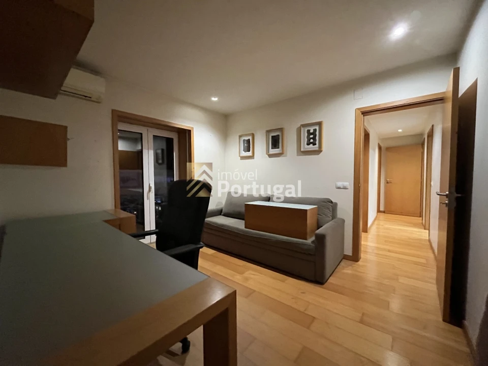 Apartamento T4 para Venda em Braga (São José de São Lázaro e São João do Souto) Foto 1