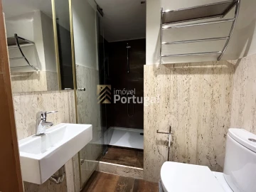 Apartamento T4 para Venda em Braga (São José de São Lázaro e São João do Souto)