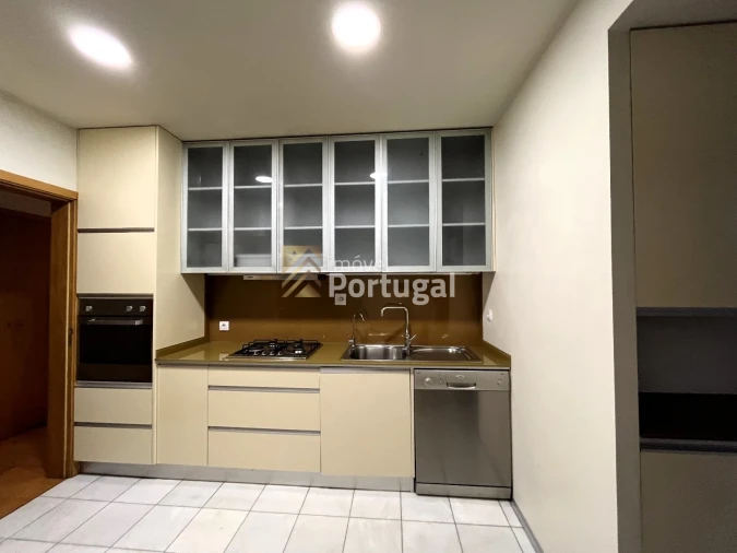 Apartamento T4 para Venda em Braga (São José de São Lázaro e São João do Souto) Foto 11