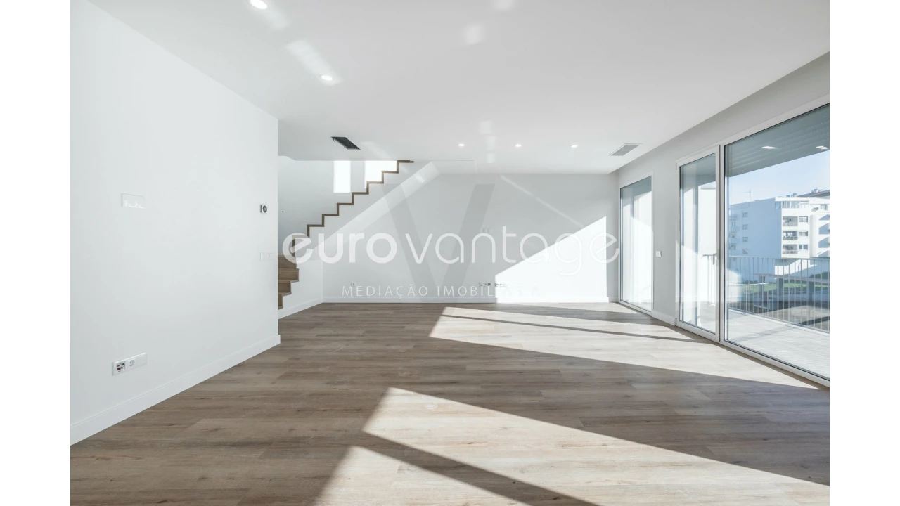 Apartamento T3 para Venda em Leiria, Pousos, Barreira e Cortes Foto 4