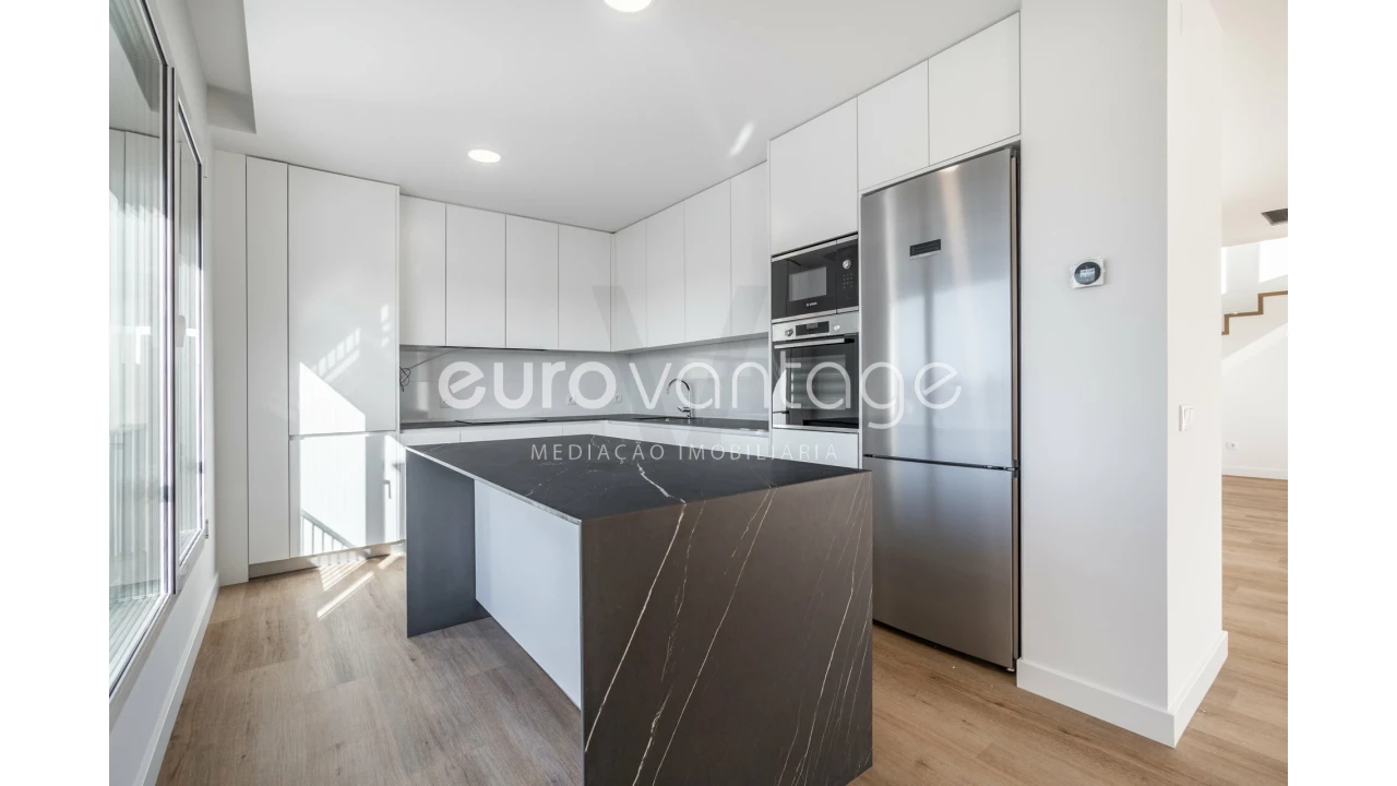 Apartamento T3 para Venda em Leiria, Pousos, Barreira e Cortes Foto 6