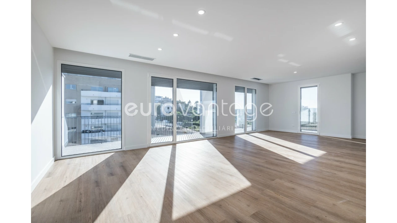 Apartamento T3 para Venda em Leiria, Pousos, Barreira e Cortes Foto 2