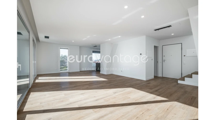 Apartamento T3 para Venda em Leiria, Pousos, Barreira e Cortes Foto 1