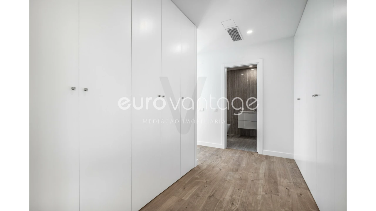 Apartamento T3 para Venda em Leiria, Pousos, Barreira e Cortes Foto 14