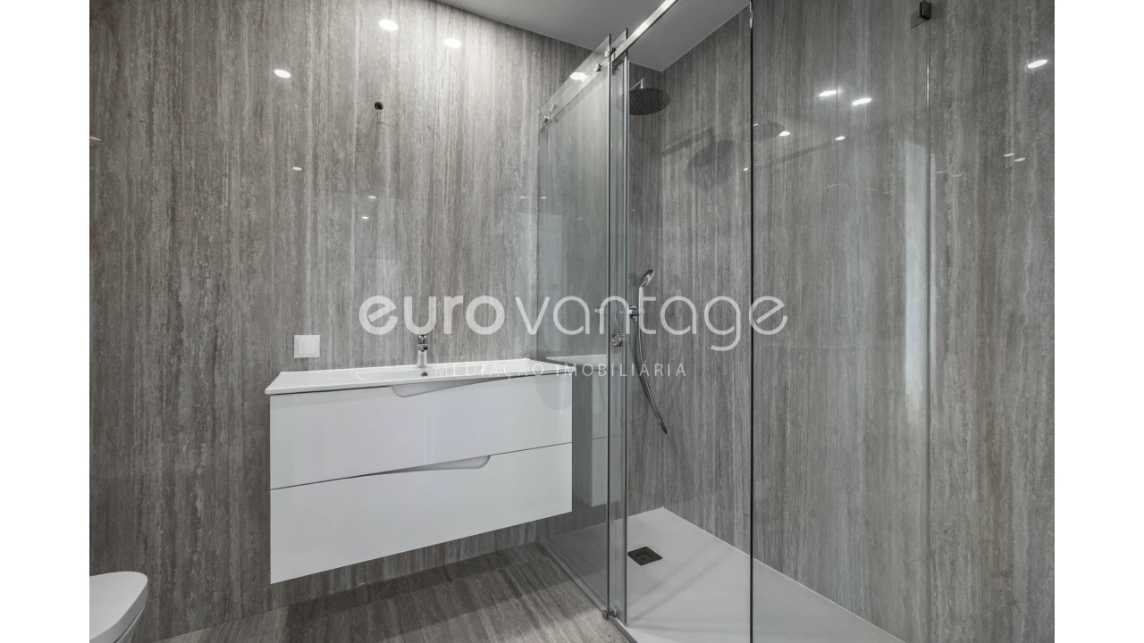 Apartamento T3 para Venda em Leiria, Pousos, Barreira e Cortes Foto 17