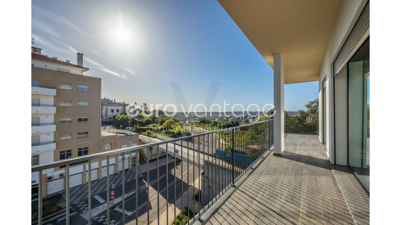 Apartamento T3 para Venda em Leiria, Pousos, Barreira e Cortes Foto 10