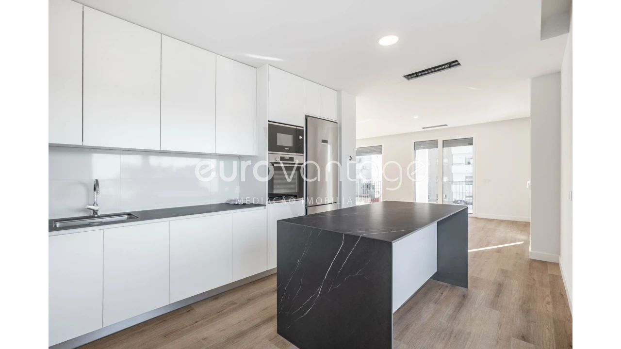 Apartamento T3 para Venda em Leiria, Pousos, Barreira e Cortes Foto 7