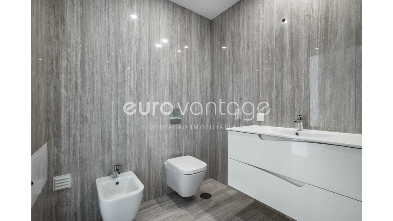 Apartamento T3 para Venda em Leiria, Pousos, Barreira e Cortes Foto 18