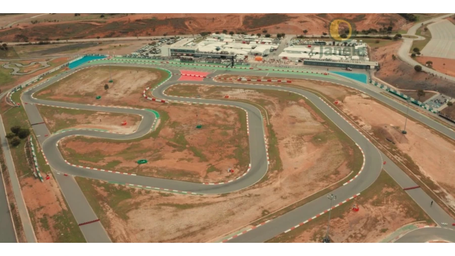 Apartamento T1 para Venda em Mexilhoeira Grande Foto 22