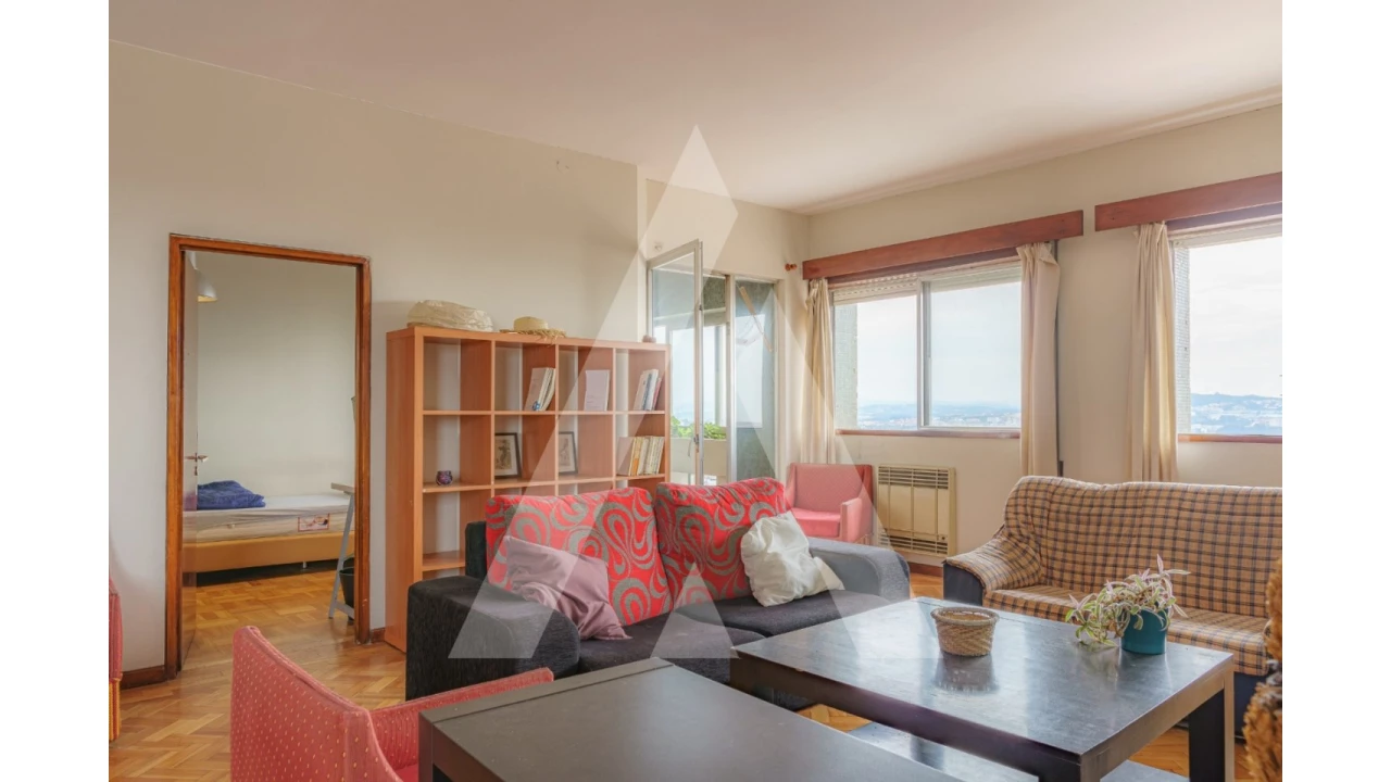 Apartamento T5 para Venda em Cedofeita, Santo Ildefonso, Sé, Miragaia, São Nicolau e Vitória Foto 3
