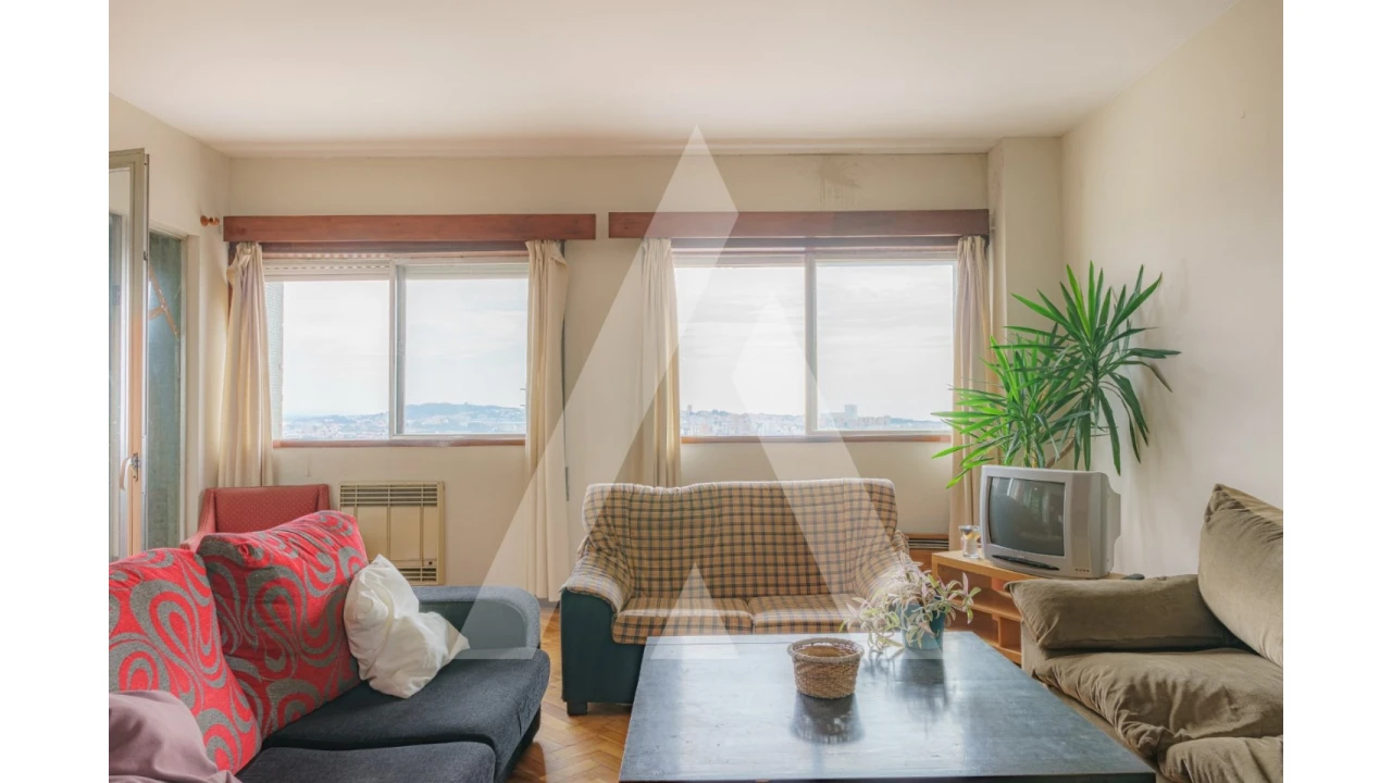 Apartamento T5 para Venda em Cedofeita, Santo Ildefonso, Sé, Miragaia, São Nicolau e Vitória Foto 2