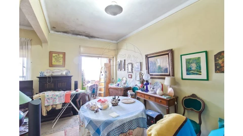 Apartamento T2 para Venda em Campo de Ourique