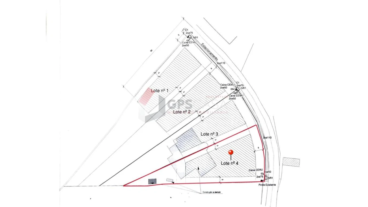 Terreno para Venda em Fonte do Bastardo Foto 1