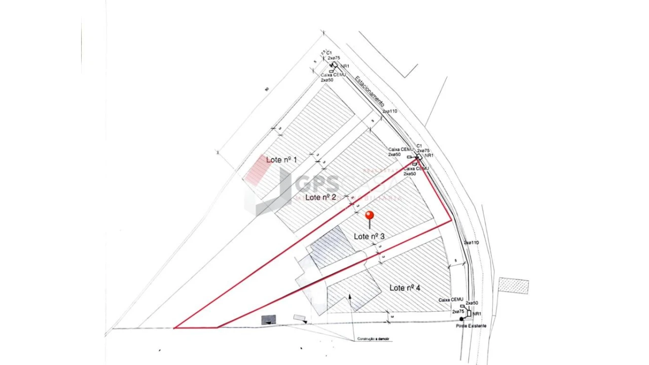 Terreno para Venda em Fonte do Bastardo Foto 1