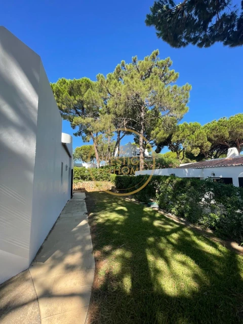 Moradia T3 para Venda em Albufeira e Olhos de Água