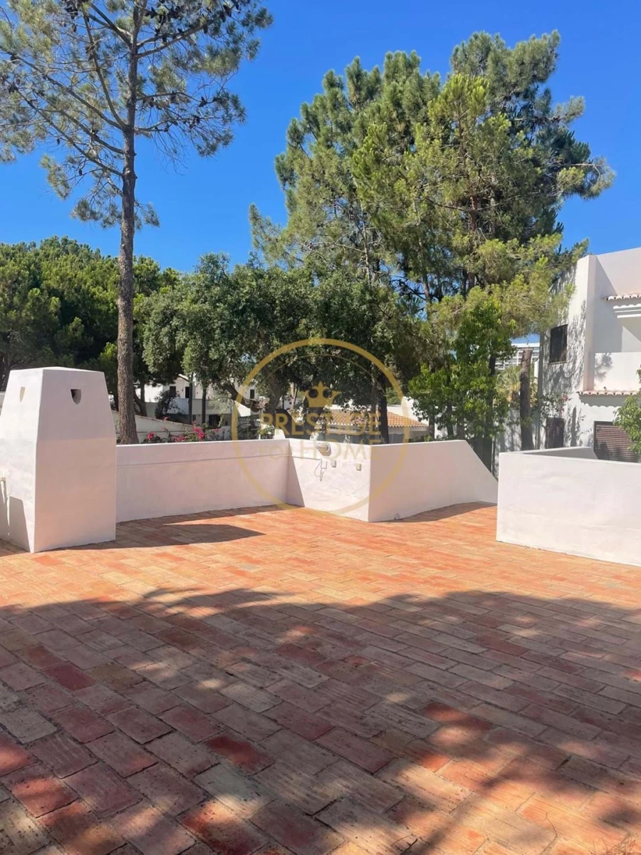 Moradia T3 para Venda em Albufeira e Olhos de Água Foto 33