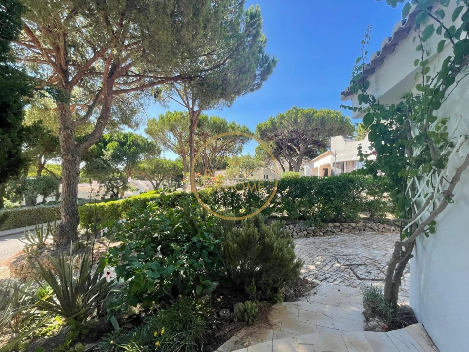 Moradia T3 para Venda em Albufeira e Olhos de Água Foto 37