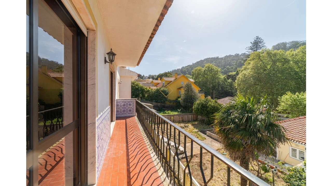 Moradia T6 para Venda em Agualva e Mira-Sintra Foto 9