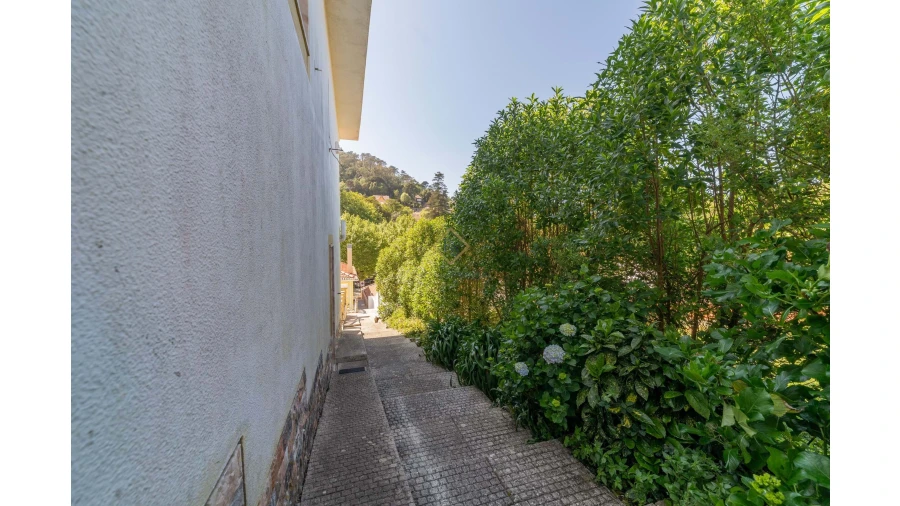 Moradia T6 para Venda em Agualva e Mira-Sintra Foto 28