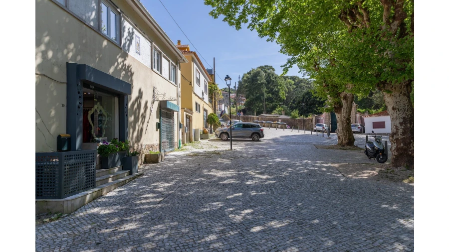 Moradia T6 para Venda em Agualva e Mira-Sintra Foto 33