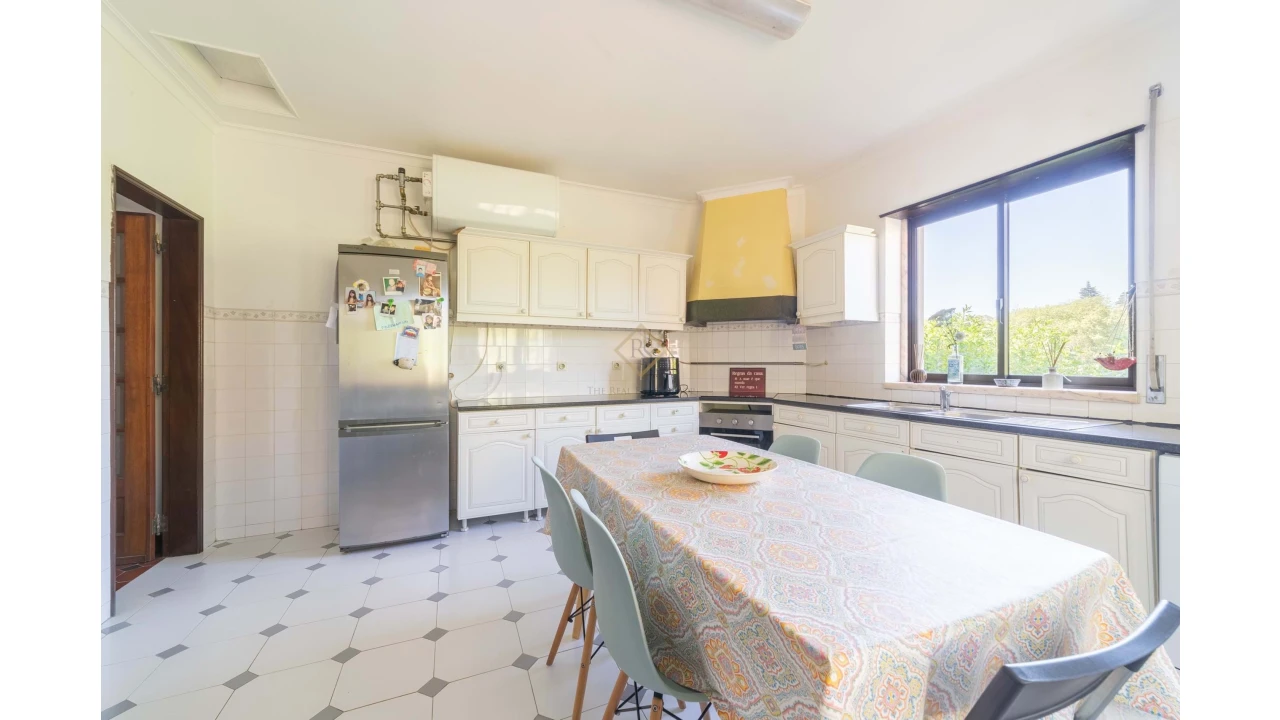 Moradia T6 para Venda em Agualva e Mira-Sintra Foto 27