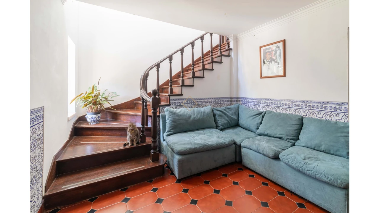 Moradia T6 para Venda em Agualva e Mira-Sintra Foto 4