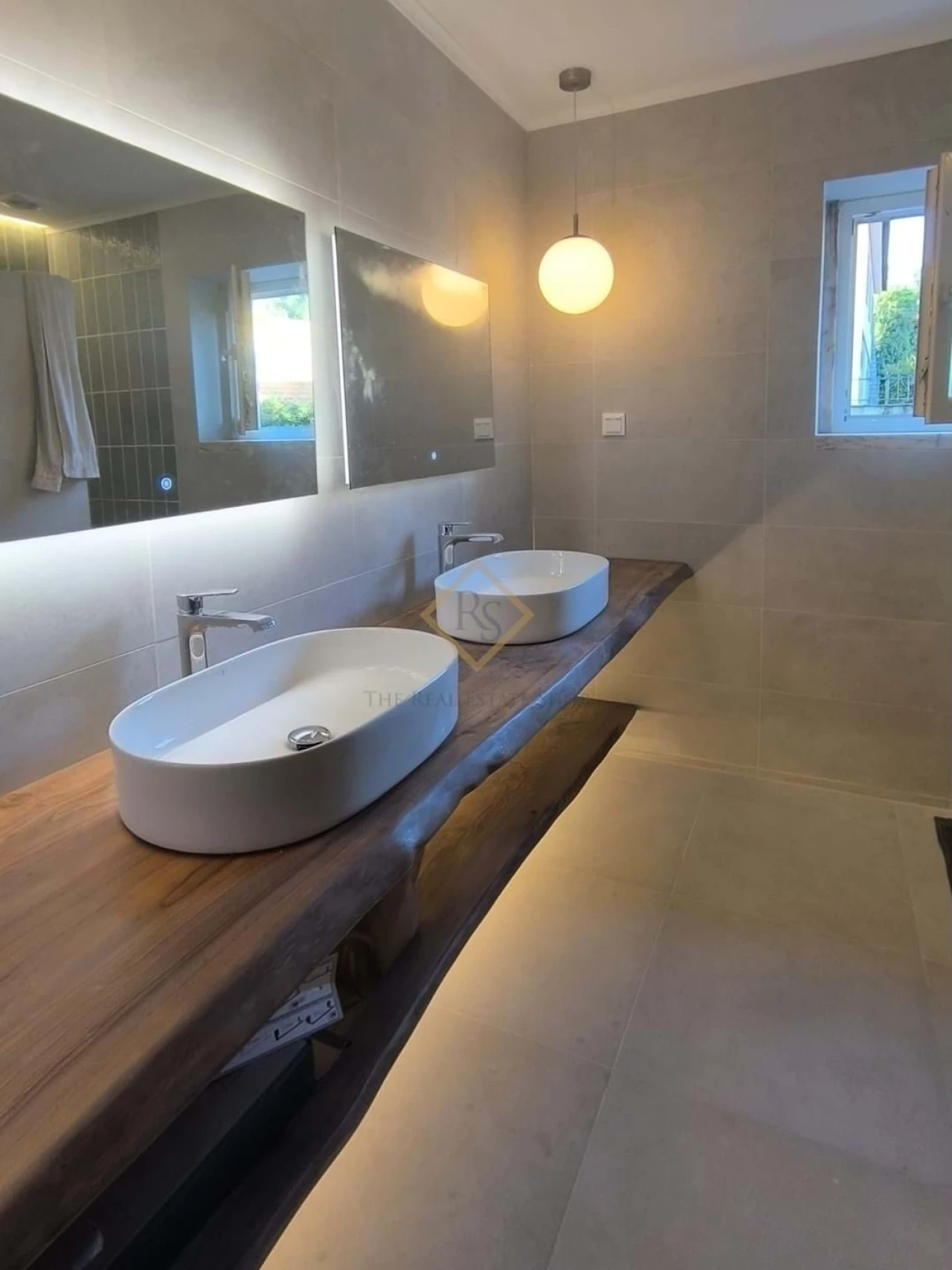 Moradia T6 para Venda em Agualva e Mira-Sintra Foto 17