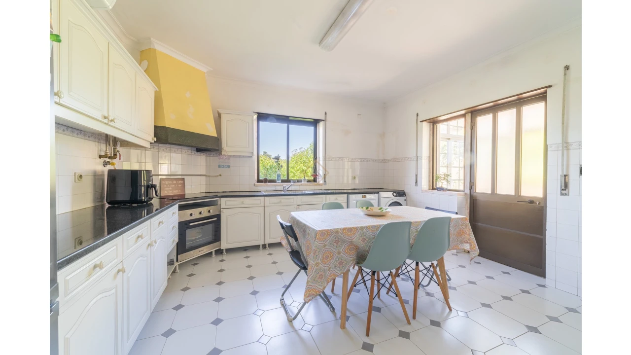 Moradia T6 para Venda em Agualva e Mira-Sintra Foto 25